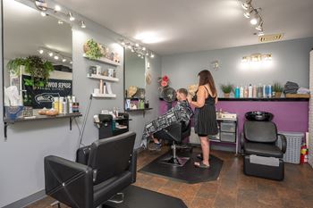 Beauty/barber salon & spa